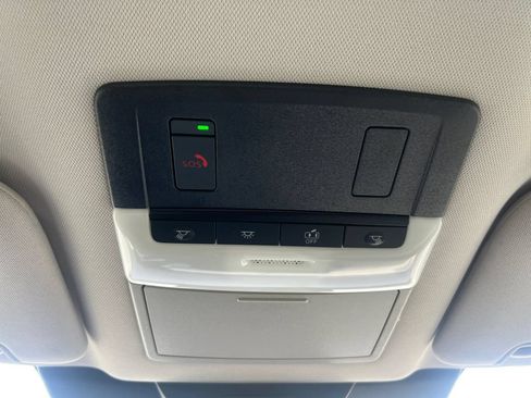 Used 2023 Nissan Pathfinder SL FWD image 7