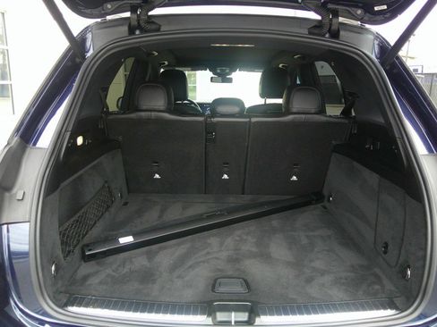 Used 2020 Mercedes-Benz GLE 350 4MATIC image 28