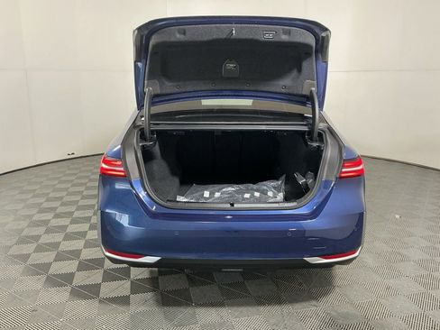 Certified 2025 BMW 530i w/ Premium Package image 29