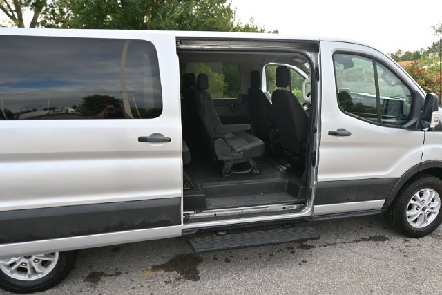 Used 2021 Ford Transit 350 XLT RWD image 19