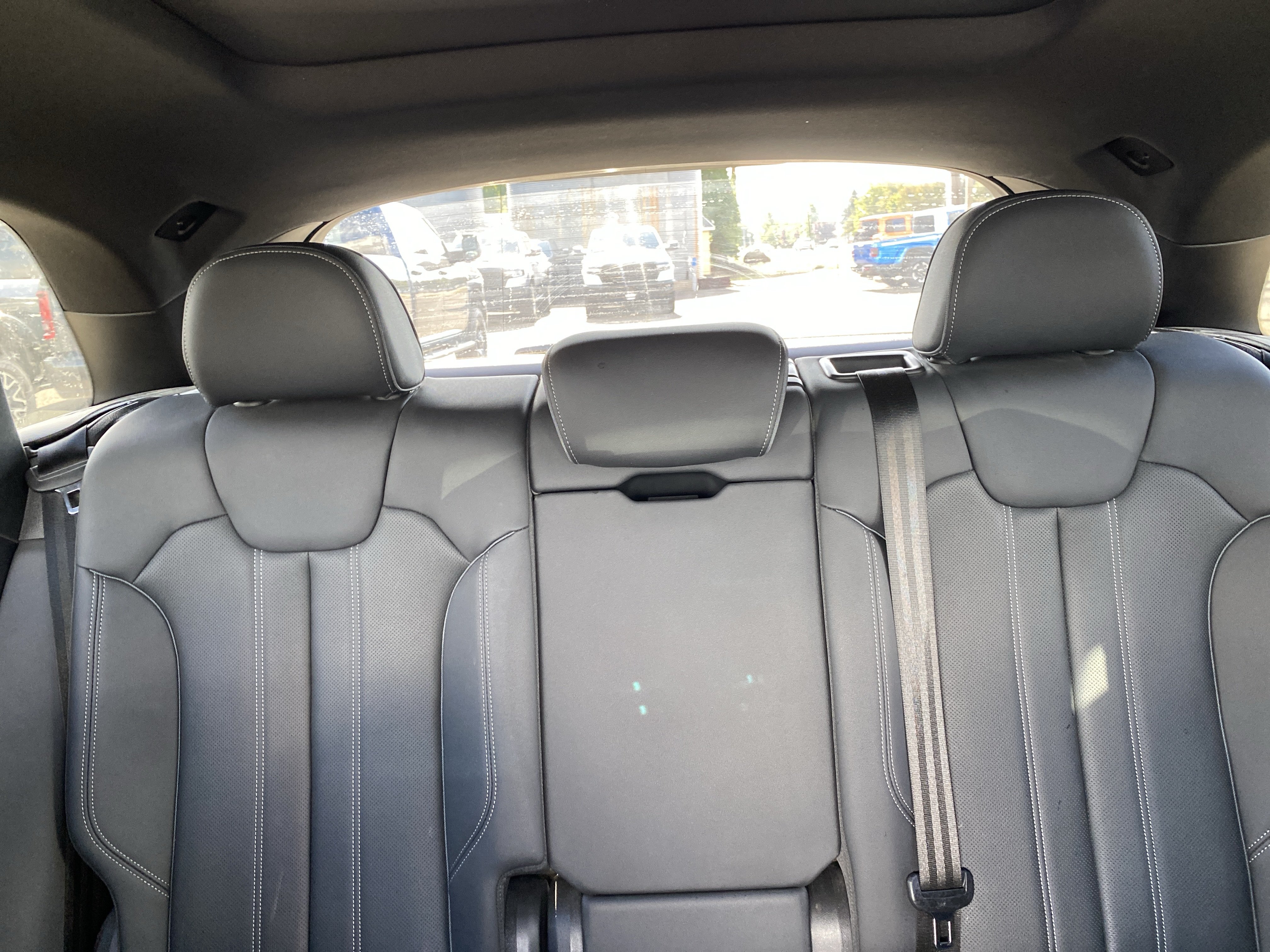 Used 2022 Audi SQ5 Prestige AWD/4WD image 23