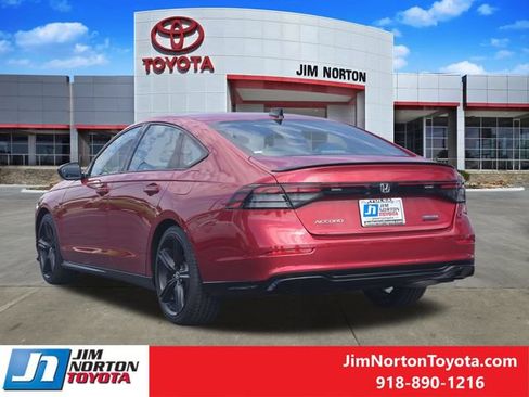 Used 2024 Honda Accord Sport image 5