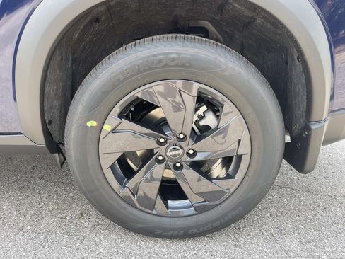 New 2026 Nissan Rogue SV AWD/4WD image 11