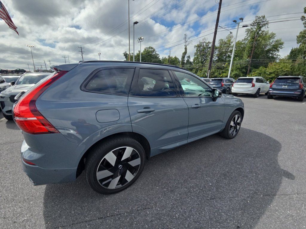 Certified 2024 Volvo XC60 T8 Plus w/ Climate Package AWD/4WD image 5