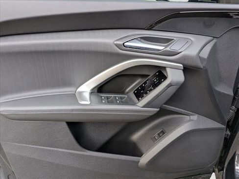 New 2025 Audi Q5 Premium image 17