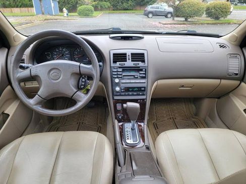 Used 2000 Nissan Maxima GXE image 12