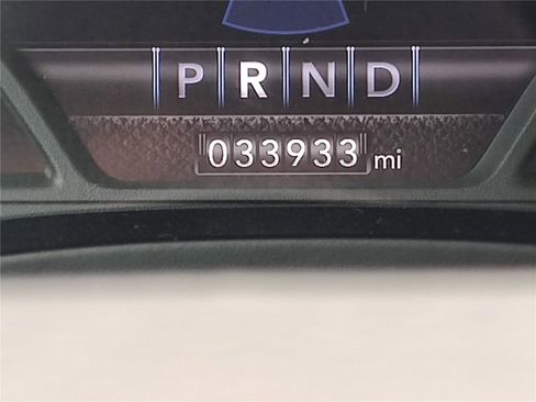 Used 2023 RAM 1500 Laramie AWD/4WD image 31