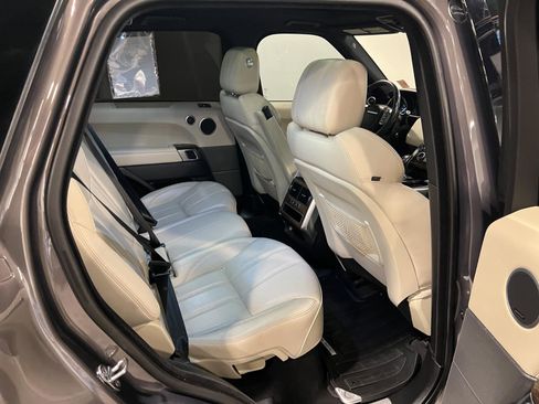 Used 2016 Land Rover Range Rover Sport Supercharged image 37