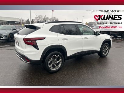 Used 2025 Chevrolet Trax LT