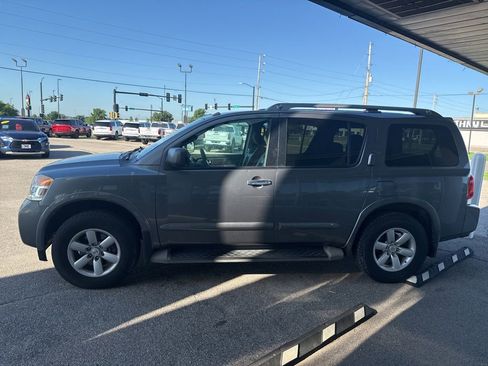 Used 2015 Nissan Armada SV AWD/4WD image 3