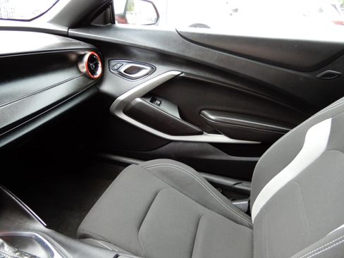 Used 2021 Chevrolet Camaro LT image 12