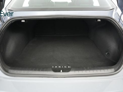 Used 2024 Hyundai Ioniq 6 Limited RWD image 8