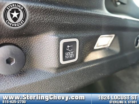 Used 2022 Jeep Grand Cherokee L Laredo image 29