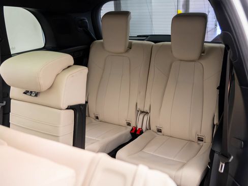 Used 2021 Mercedes-Benz GLB 250 4MATIC image 20