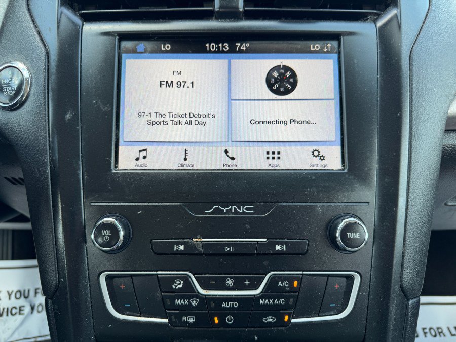 Used 2019 Ford Fusion SE w/ Equipment Group 151A FWD image 21