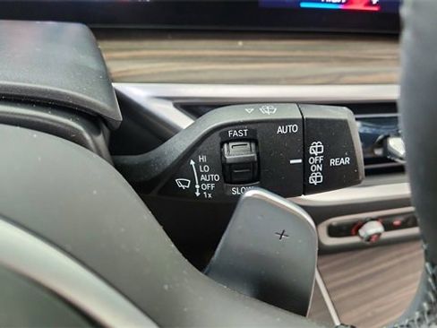 Used 2026 BMW X5 sDrive40i w/ M Sport Package image 43