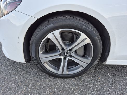 Used 2020 Mercedes-Benz E 350 4MATIC Sedan image 22