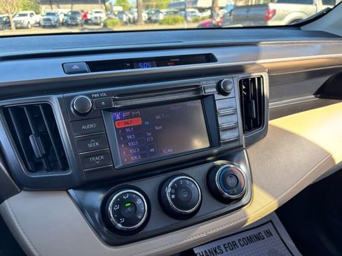 Used 2013 Toyota RAV4 LE image 13