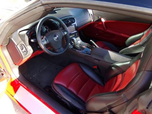 Used 2010 Chevrolet Corvette Grand Sport w/ Preferred Equipment Group image 27