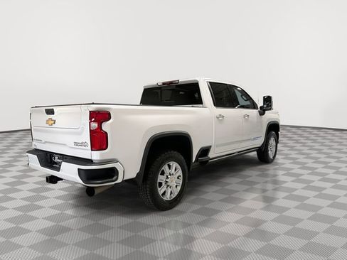 Used 2024 Chevrolet Silverado 2500 High Country w/ Technology Package AWD/4WD image 12