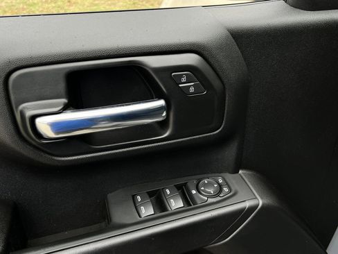 Used 2025 Chevrolet Silverado 1500 Custom w/ Turbomax Blackout Package AWD/4WD image 24