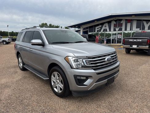 Used 2021 Ford Expedition XLT RWD image 1