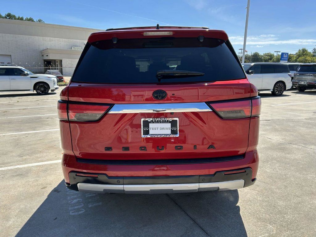 Used 2024 Toyota Sequoia Limited w/ Tow Technology Package RWD image 4