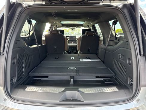 New 2026 GMC Yukon XL Denali Ultimate AWD/4WD image 35