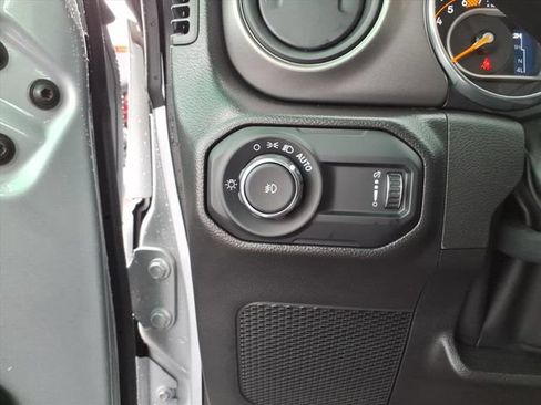 Used 2023 Jeep Wrangler Unlimited Sport AWD/4WD image 17