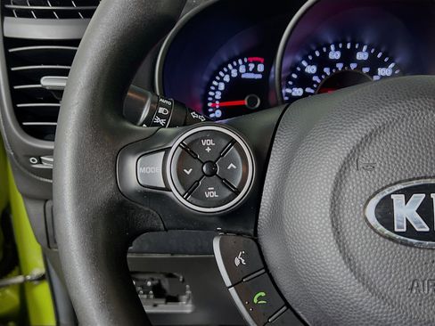 Used 2015 Kia Soul image 18