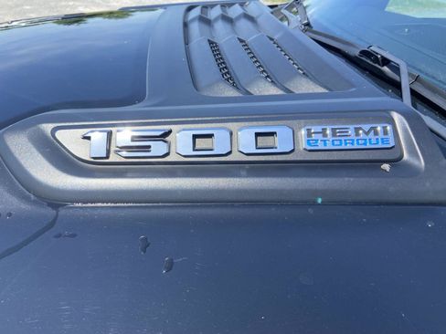 Used 2022 RAM 1500 Laramie w/ Sport Appearance Package AWD/4WD image 13
