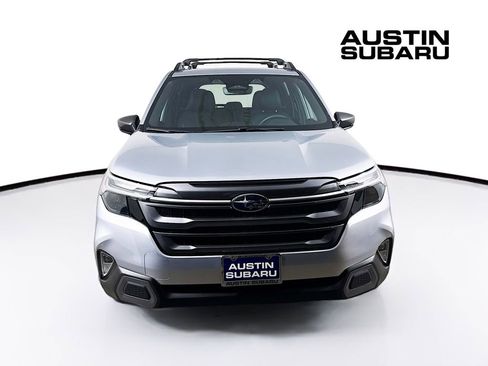 Certified 2025 Subaru Forester Limited image 3