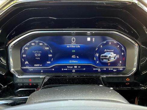 Used 2023 Chevrolet Silverado 1500 High Country w/ High Country Premium Package AWD/4WD image 20