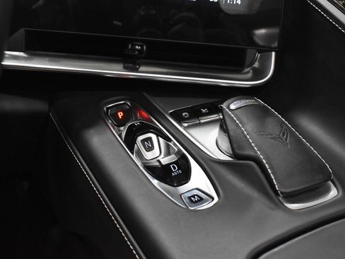 Used 2021 Chevrolet Corvette Stingray Premium Conv w/ Z51 Performance Package RWD image 16
