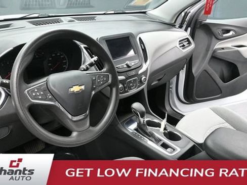 Used 2024 Chevrolet Equinox LS FWD image 19