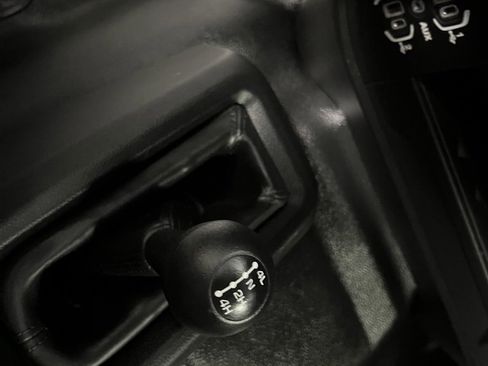 Used 2022 RAM 2500 Tradesman w/ Chrome Appearance Group image 39