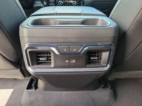 Used 2023 GMC Sierra 1500 SLT w/ SLT Premium Package AWD/4WD image 15