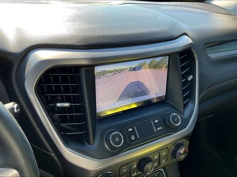 Used 2023 GMC Acadia AT4 w/ Preferred Package AWD/4WD image 11
