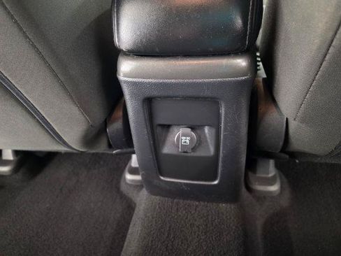 Used 2020 Dodge Journey SE FWD image 40