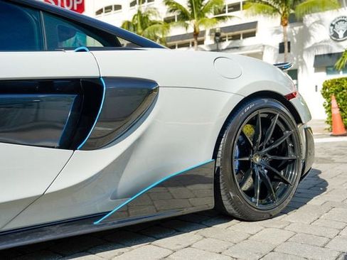 Used 2019 McLaren 600LT RWD image 43