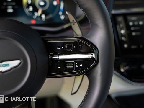 Used 2025 Aston Martin DBX 707 AWD/4WD image 23