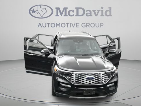 Used 2023 Ford Explorer Platinum w/ Technology Package AWD/4WD image 43