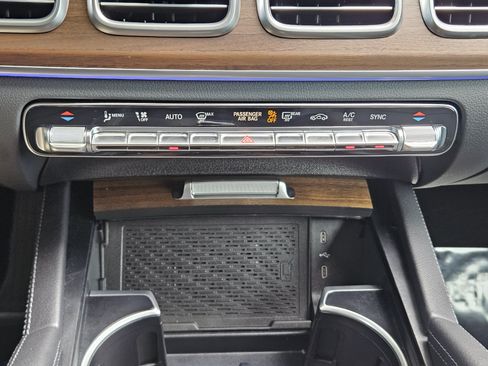 Certified 2025 Mercedes-Benz GLE 350 4MATIC image 11