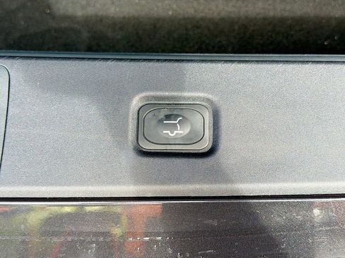 Used 2025 Lincoln Navigator L Reserve image 55