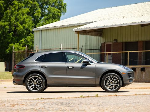 Used 2016 Porsche Macan S image 6