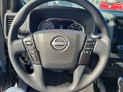 Certified 2023 Nissan Frontier SV w/ Midnight Edition Package image 24