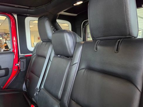 Used 2022 Jeep Wrangler Unlimited Rubicon AWD/4WD image 20