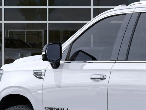 New 2026 GMC Yukon XL Denali AWD/4WD image 12