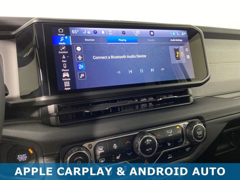 Used 2024 Jeep Wrangler Sahara w/ Technology Group image 4