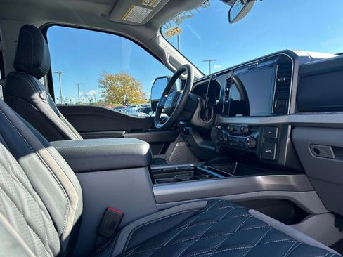 New 2026 Ford F250 XLT w/ XLT Premium Package image 33